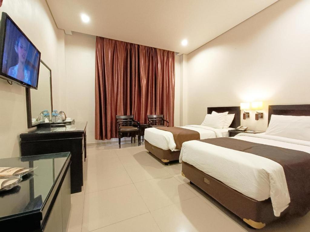 Narita Classic Hotel Surabaya Ngoại thất bức ảnh