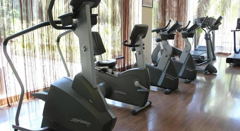 Narita Classic Hotel Surabaya Ngoại thất bức ảnh