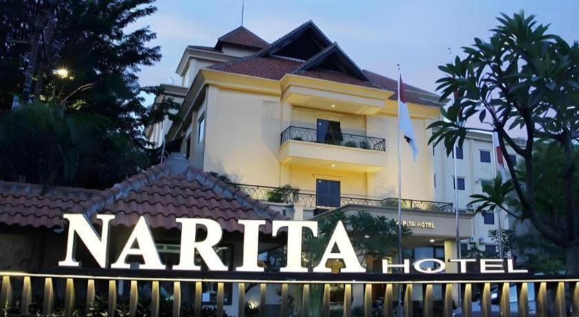 Narita Classic Hotel Surabaya Ngoại thất bức ảnh