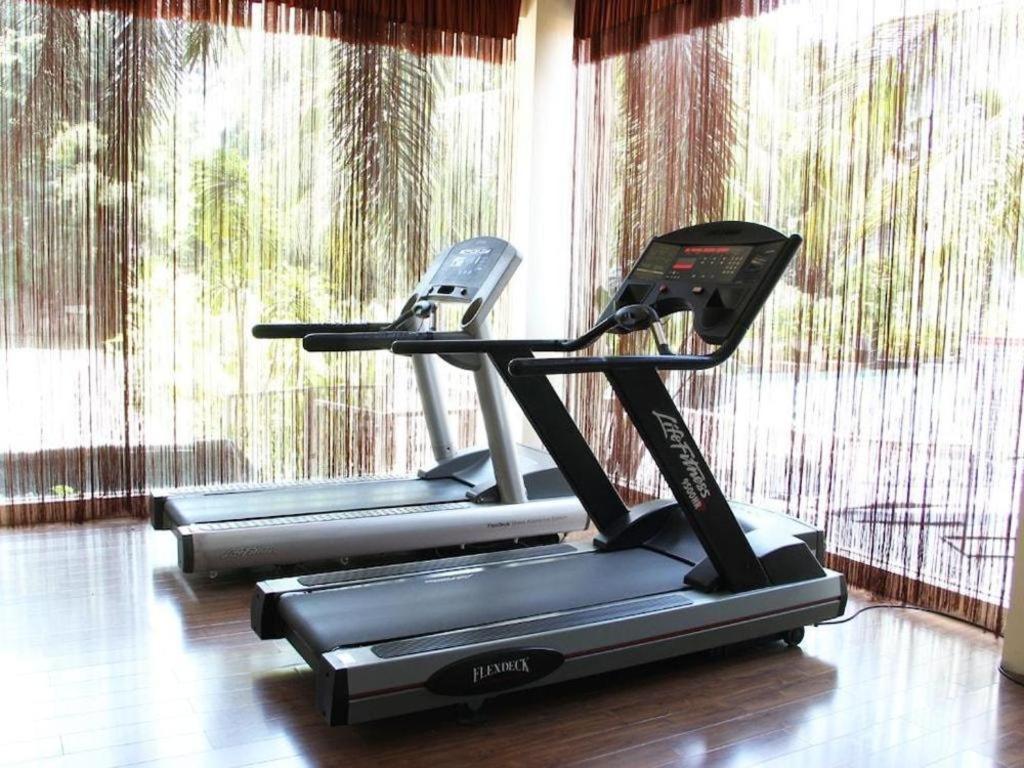 Narita Classic Hotel Surabaya Ngoại thất bức ảnh